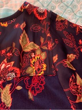 Lane Bryant Navy Floral Blouse with Red and Yellow Print size 22/24